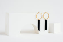Load image into Gallery viewer, Axis Earring Black