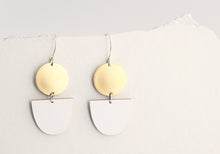 Load image into Gallery viewer, Scoop Earring - White