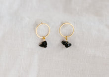 Load image into Gallery viewer, Ocean Earring Onyx